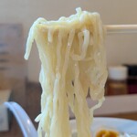 香福 - 曽我製麺の多加水太ちぢれ麺