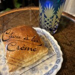 SWEETS SANTA - シュークリームパイ