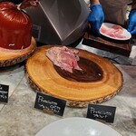 CICON by NOHGA HOTEL - 店員さんが都度スライスしてくれます