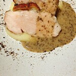 CICON by NOHGA HOTEL - メインのムネ肉グリルトリュフクリームソース