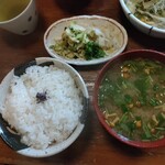 仁亭 - なめこ汁とごはんと漬物