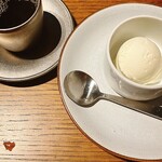 CICON by NOHGA HOTEL - デフォで付いてくるドリンクとジェラート