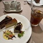 マンマパスタ - デザートワゴンサービス
      ①3種盛りドリンク付1188円(ショコラ、パンナコッタ、ティラミス)