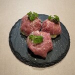 マンマパスタ - 黒毛和牛のたたきトリュフ香るマッシュポテト手鞠り寿司風　1100円