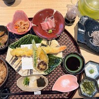 梅田 璃泉 本店 - 天そば御膳