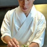 鮨 三心 - ハーブ。 大量のハーブが目の前に用意されて、いったいナニが始まるの？ ワクワク。