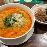 羽根つき焼小籠包 鼎’s - 満腹ランチセット
