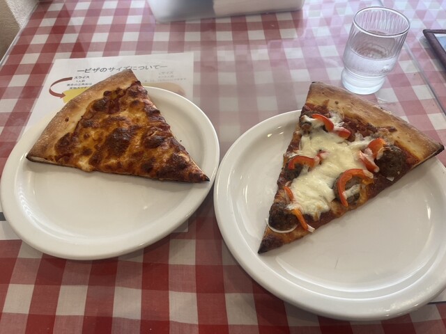 ROCCO'S NEW YORK STYLE PIZZA