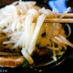 ヨコクラうどん - ニンニクマシマシ三郎系うどん