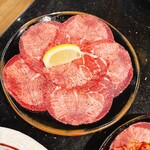 炉萬館 - 牛タン塩です