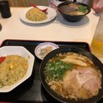 東珍康 - 