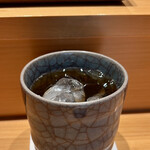 鮨 つぼみ - 冷たい烏龍茶