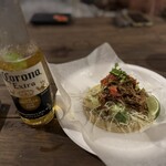 PURA VIDA TACOS - タコス&コロナビール
