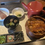 炭焼きうなぎ・かしわ 登河 - 