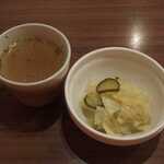 ローカル インディア - スープと小鉢