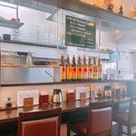 とんかつ ひろ喜 - カウンター席の様子