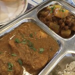 インド料理 パリワル - ククラコマス＆夕顔と黒ひよこ豆とじゃがいものカレー