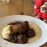 ベルギーパビリオン - とらとミートボール