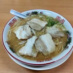 吉井ラーメン - チャーシュー麺大盛り