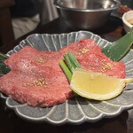 炭火焼肉 ホルモン にく式 - 