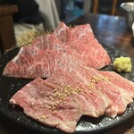 炭火焼肉 ホルモン にく式 - 