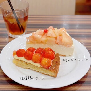 フルーツケーキファクトリー_1
