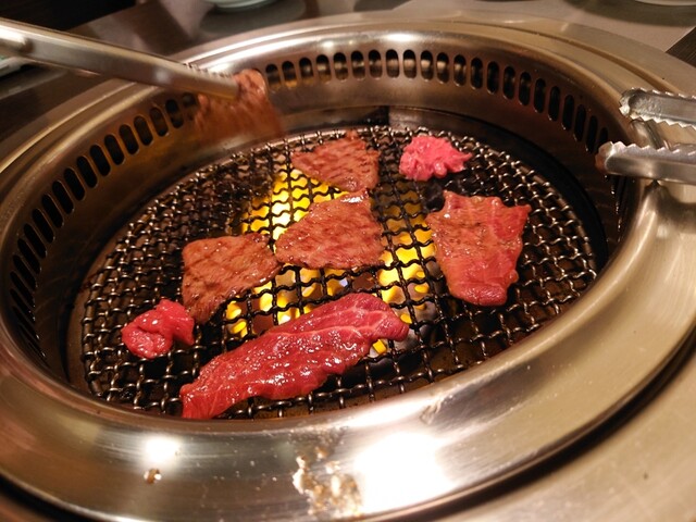 焼肉じゃじゃまる 松森店 - 黒松（焼肉）の写真