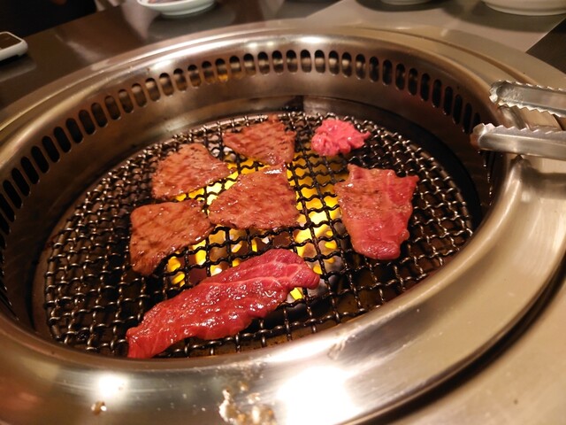 焼肉じゃじゃまる 松森店 - 黒松（焼肉）