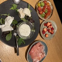 オービカ モッツァレラバー 横浜店 - 