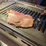 焼キ肉劇場 牛飲馬食 - 