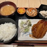 炭火食堂 凪 - メンチカツ定食