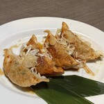 餃子食べ放題専門店 新宿無限餃子 - 
