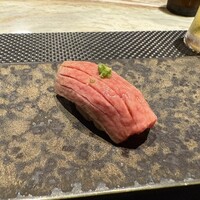 肉割烹 SHUN - 