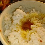 とり鉄 - ご飯に溶き卵を投入