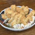 居酒屋燃えた うらめし屋 - 【先　付】クリームチーZOO：何かと思ったらZOOってお菓子のやつかw