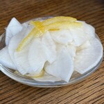 居酒屋燃えた うらめし屋 - 【箸　休】自家製浅漬け