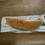 緑水庵 - 料理写真:やわらかいカステラ生地で求肥を包み長良川の鮎を模した素朴な味わいのお菓子です。