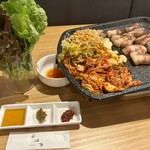 韓国料理 允矢家 - サンチュとパジョリ