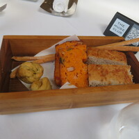 RESTAURANT DAZZLE - パン