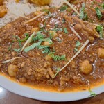 チャイチャイ - Ｂ、キーマチャナ(ミンチとひよこ豆のカレー)