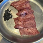 焼き処 肉と「」 - 