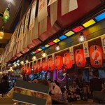 Bar Kai Maru - The atmosphere is quintessentially a popular izakaya.