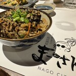 あぐー豚と寿司の島居酒屋 まーさん - 