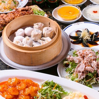 約60品の料理と約70品のドリンクが120分食べ飲み放題！