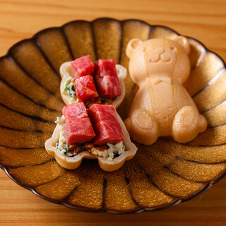 旬の食材をふんだんに用いた月替わりの『お任せコース』