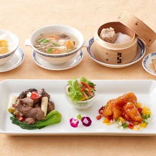 【新宿でランチ】週替わりでメインが変わるこだわりランチ