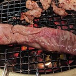 炭火焼肉enよしの本店 - 
