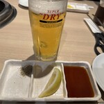肉屋の本格焼肉 黒牛一期 - 生ビールとタレなど