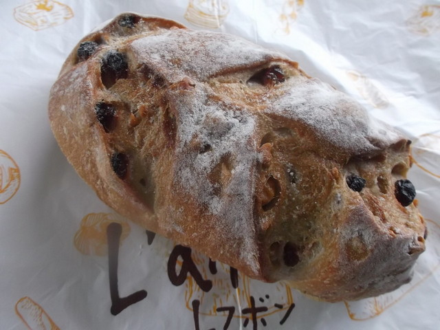 レフボン 湯の川店 - 函館アリーナ前（パン）の写真