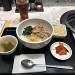 焼肉どうらく - 900円